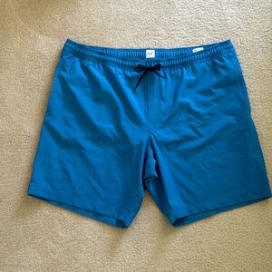 Men’s Gap swim trunks